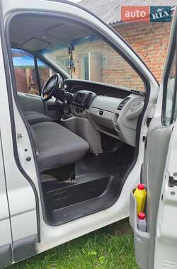 Минивэн Renault Trafic 2005 в 