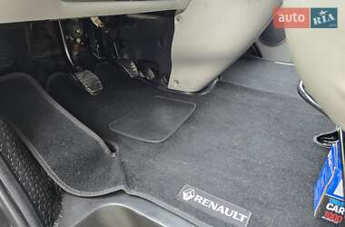 Минивэн Renault Trafic 2007 в 