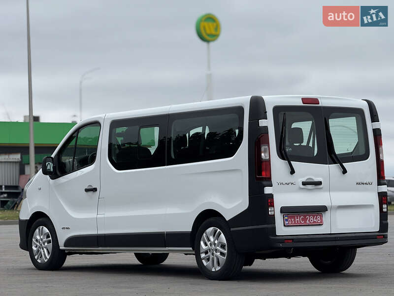 Мінівен Renault Trafic 2015 в Радивиліві