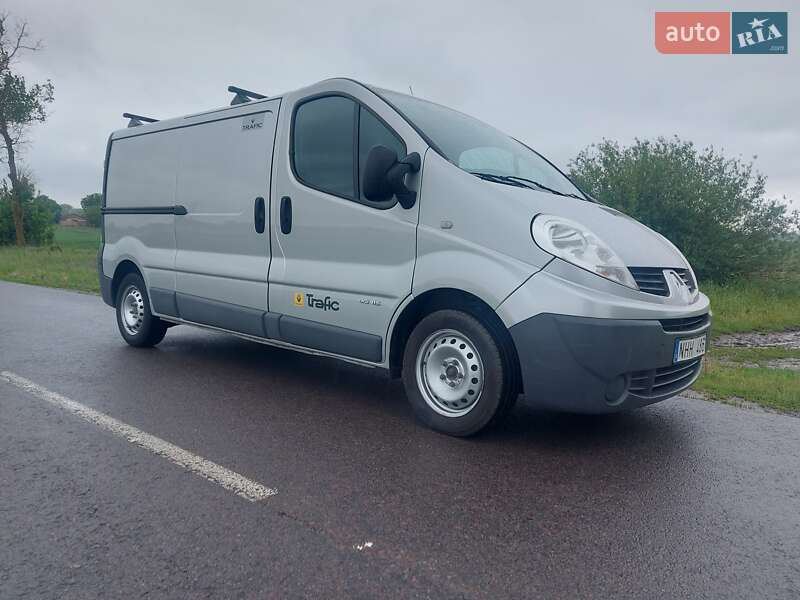 Грузовой фургон Renault Trafic 2013 в 