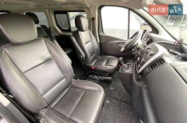 Минивэн Renault Trafic 2018 в 