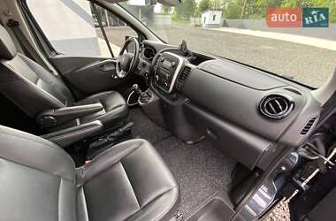 Минивэн Renault Trafic 2018 в 
