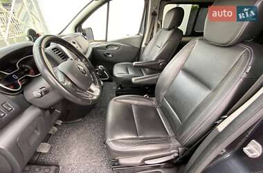Минивэн Renault Trafic 2018 в 