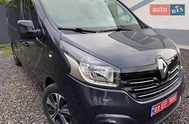 Минивэн Renault Trafic 2018 в 