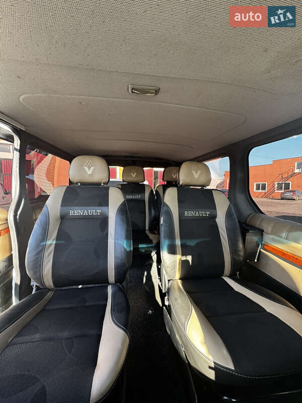Минивэн Renault Trafic 2008 в Черновцах