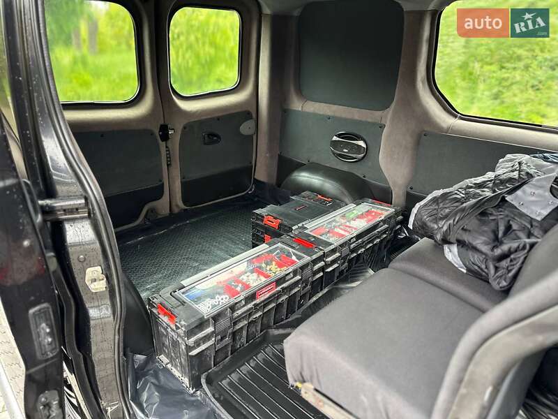 Минивэн Renault Trafic 2007 в Стрые