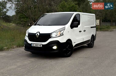 Вантажний фургон Renault Trafic 2015 в Дніпрі