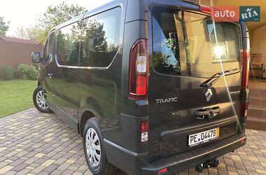 Мінівен Renault Trafic 2016 в 