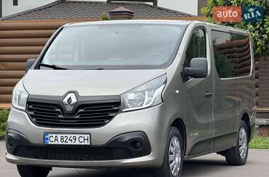 Мінівен Renault Trafic 2015 в 