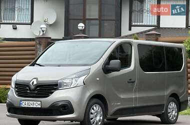Мінівен Renault Trafic 2015 в 