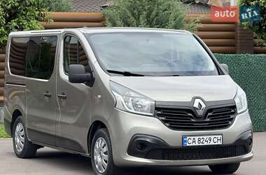 Мінівен Renault Trafic 2015 в 