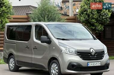 Мінівен Renault Trafic 2015 в 