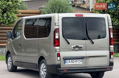 Мінівен Renault Trafic 2015 в 
