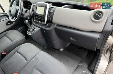 Мінівен Renault Trafic 2015 в 