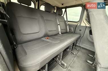 Мінівен Renault Trafic 2015 в 