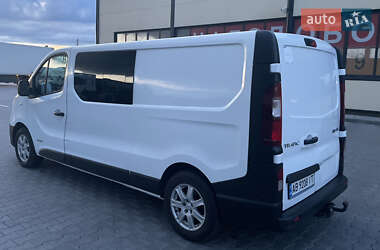 Грузопассажирский фургон Renault Trafic 2016 в 