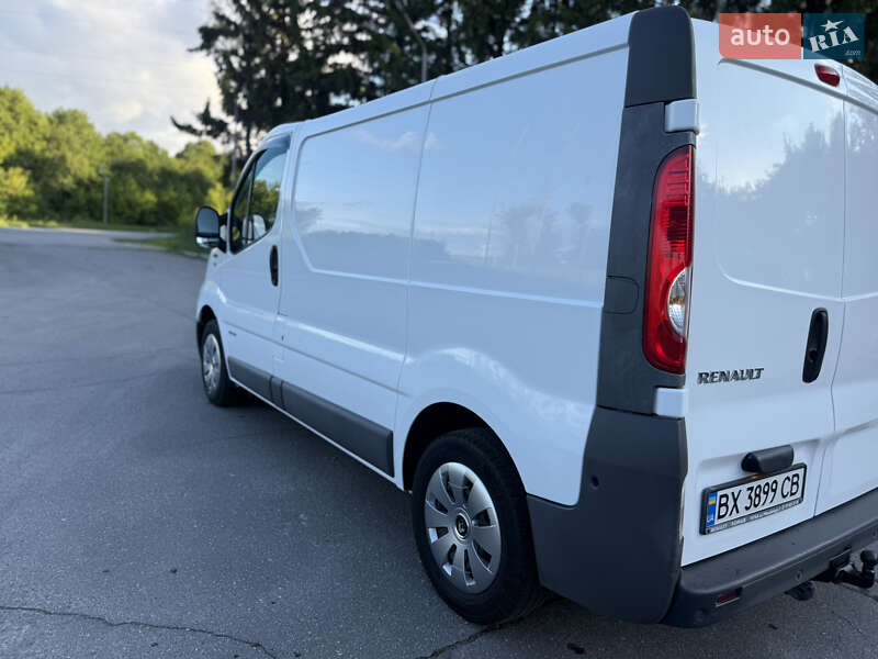 Вантажний фургон Renault Trafic 2012 в Старокостянтинові