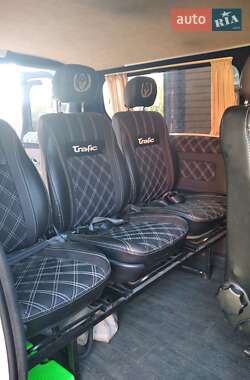 Минивэн Renault Trafic 2016 в 