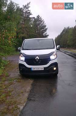 Минивэн Renault Trafic 2016 в 