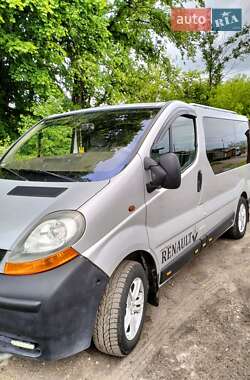 Минивэн Renault Trafic 2003 в 