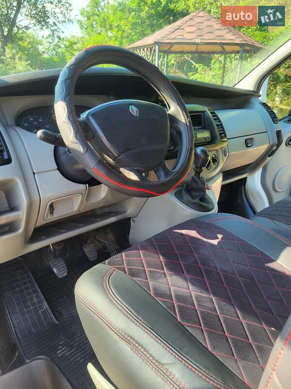 Минивэн Renault Trafic 2003 в Березовке