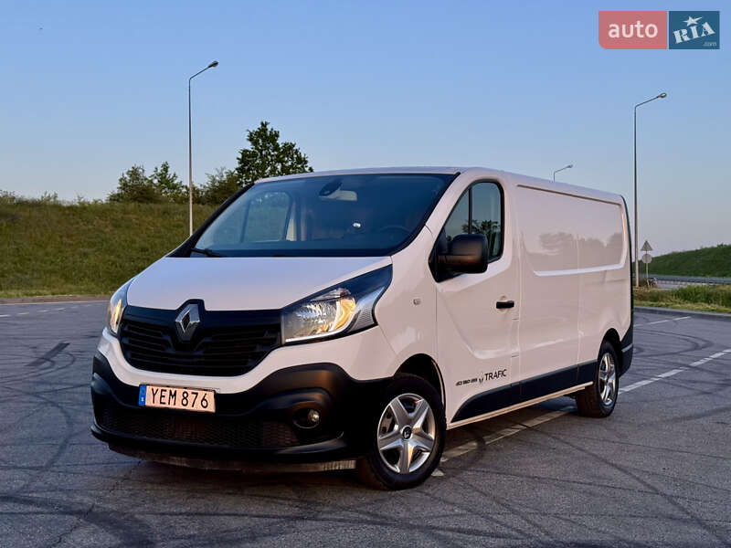 Грузовой фургон Renault Trafic 2016 в Полтаве