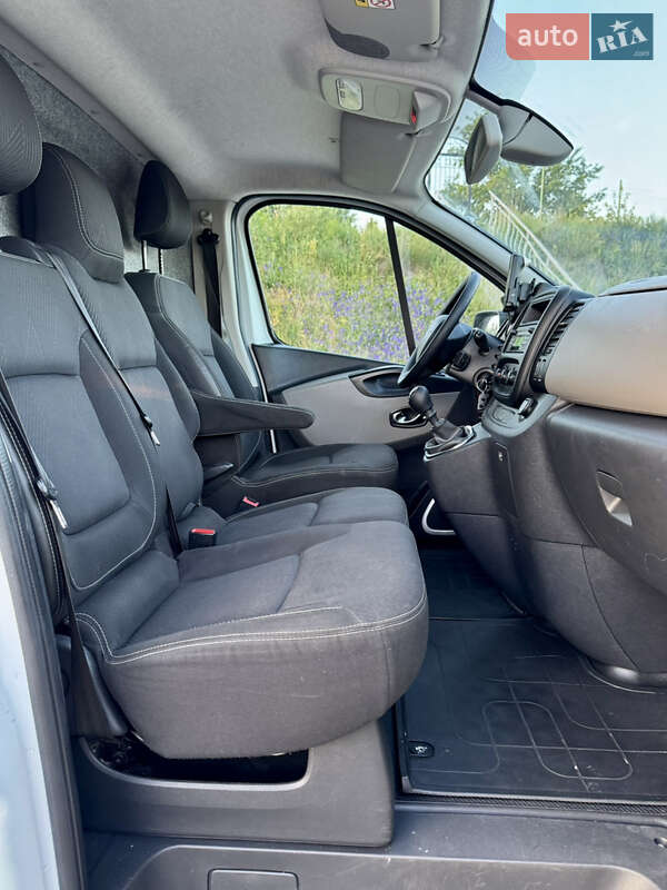 Грузовой фургон Renault Trafic 2016 в Полтаве