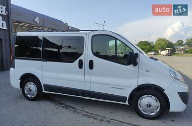 Минивэн Renault Trafic 2010 в 