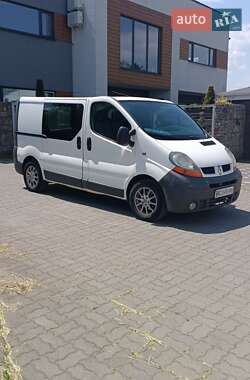 Минивэн Renault Trafic 2003 в Стрые
