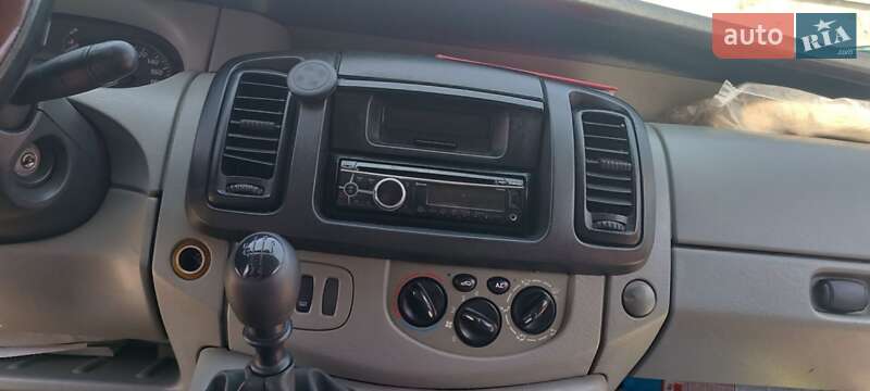 Минивэн Renault Trafic 2003 в Стрые