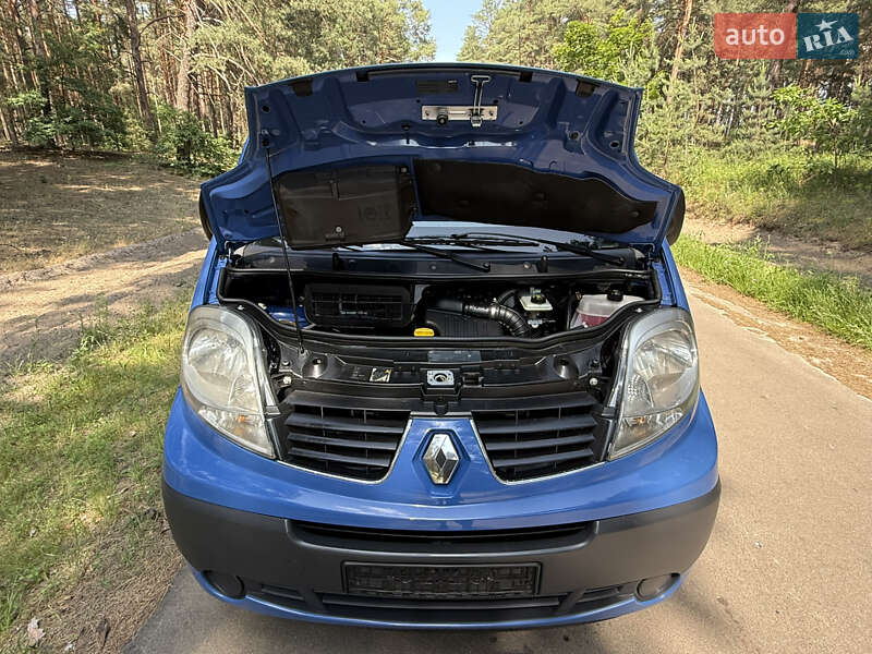 Минивэн Renault Trafic 2014 в Киеве