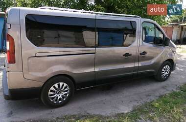 Микроавтобус Renault Trafic 2020 в 