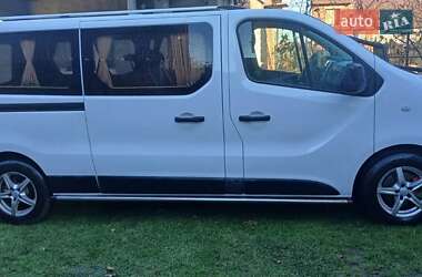 Минивэн Renault Trafic 2017 в 