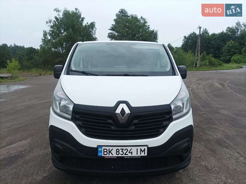 Минивэн Renault Trafic 2017 в Сарнах