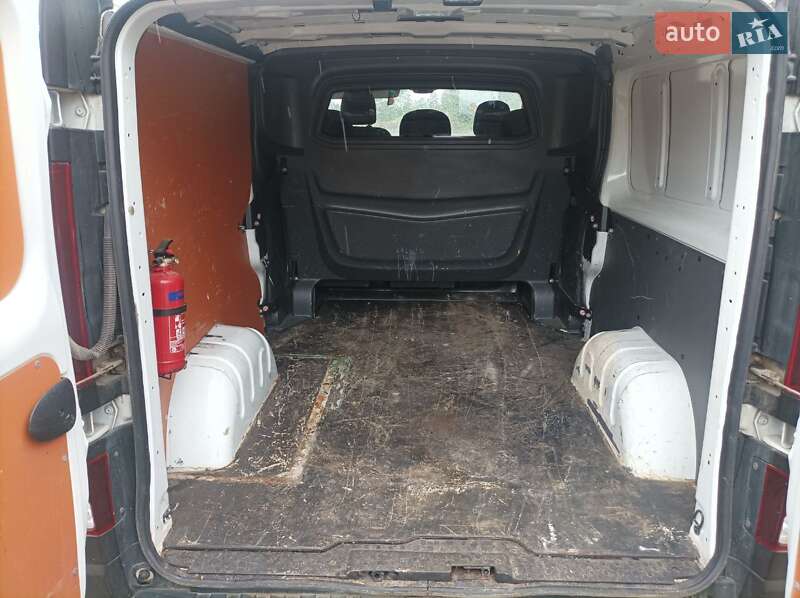 Минивэн Renault Trafic 2017 в Сарнах