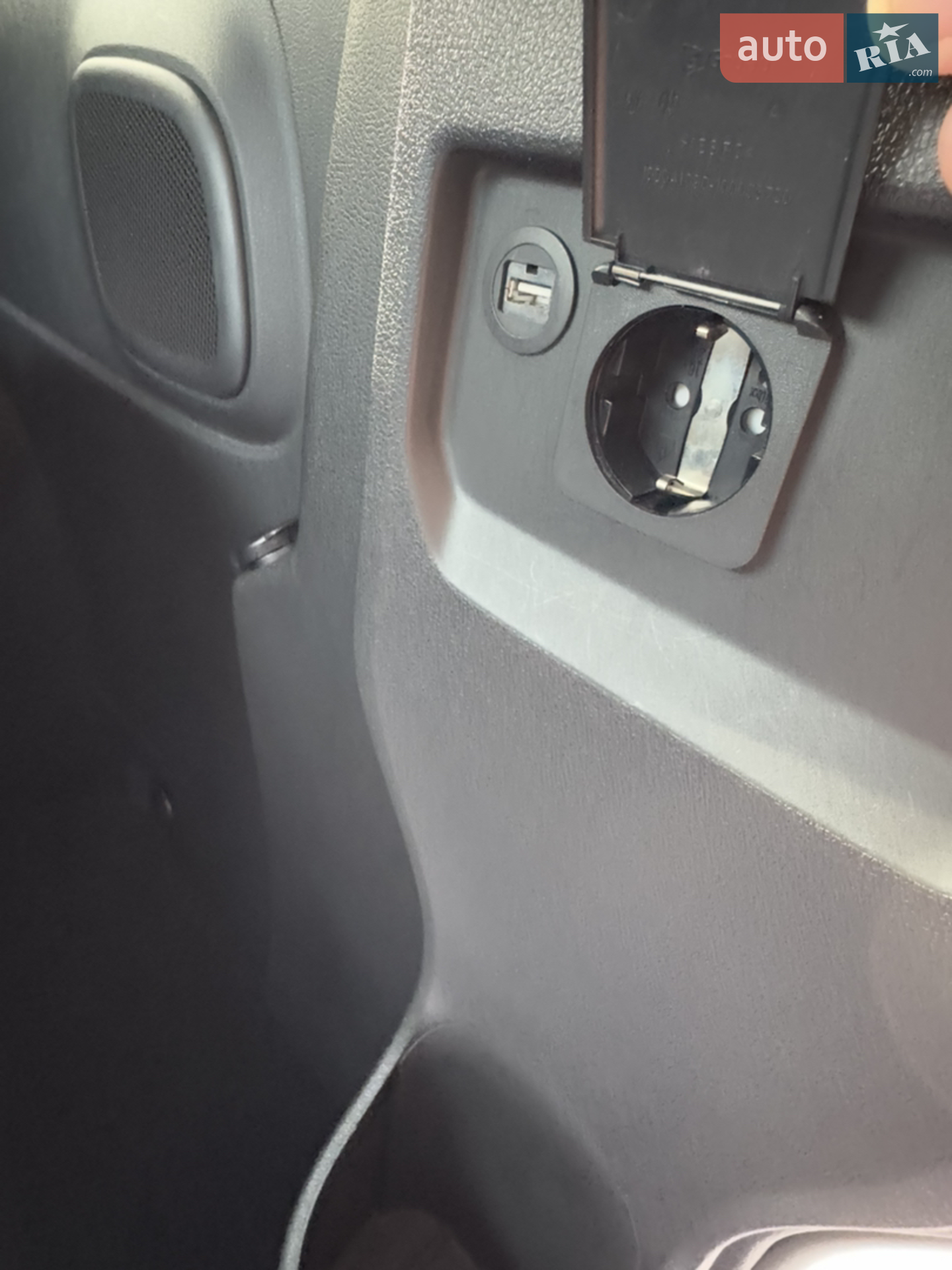 2019 Renault Trafic - мініатюра 47