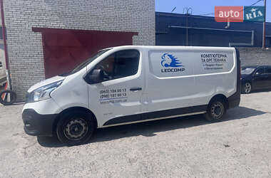 Грузовой фургон Renault Trafic 2017 в 