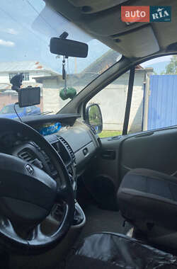 Минивэн Renault Trafic 2005 в Свессе