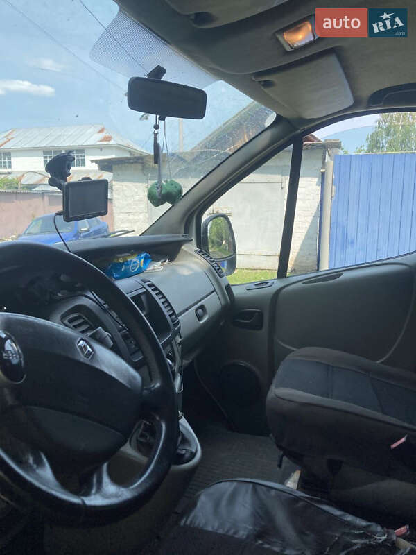 Мінівен Renault Trafic 2005 в Свессе