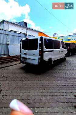 Минивэн Renault Trafic 2020 в 