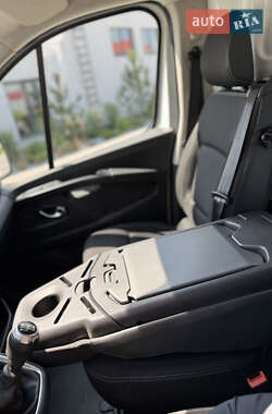 Грузовой фургон Renault Trafic 2022 в 
