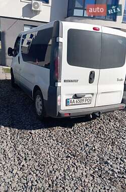 Грузопассажирский фургон Renault Trafic 2005 в 