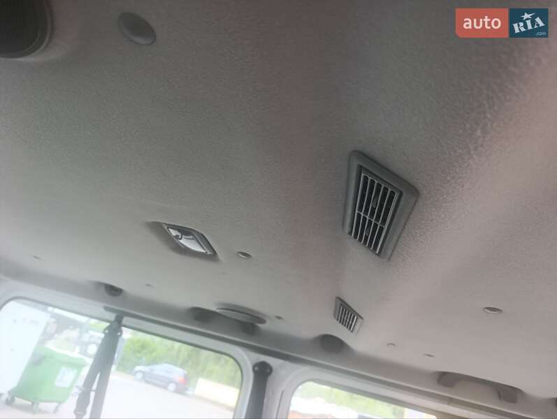 Минивэн Renault Trafic 2010 в Черновцах