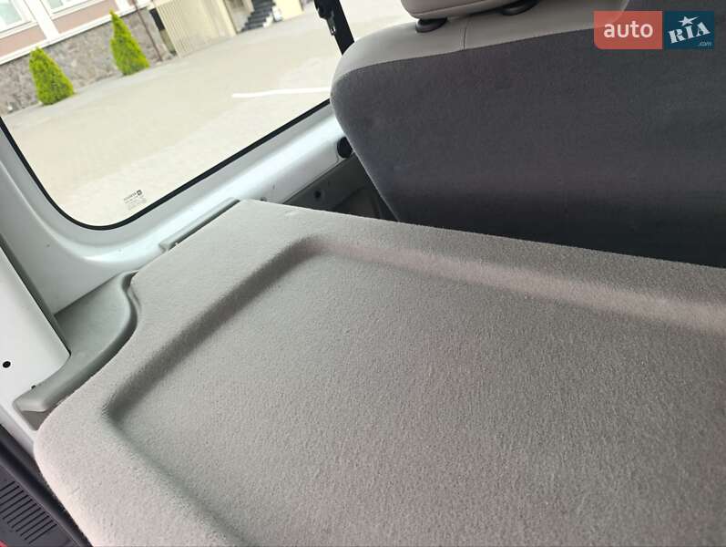 Минивэн Renault Trafic 2010 в Черновцах