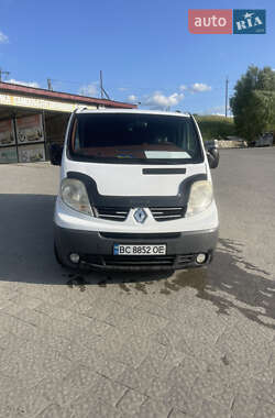 Минивэн Renault Trafic 2008 в Турке