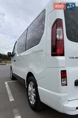 Минивэн Renault Trafic 2022 в 