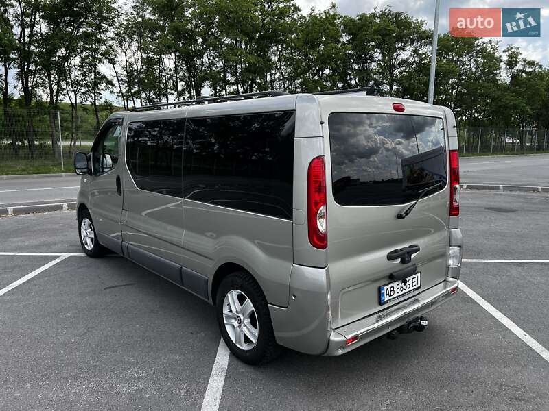 Мінівен Renault Trafic 2011 в Дніпрі фото 5 Мінівен Renault Trafic 2011 в Дніпрі