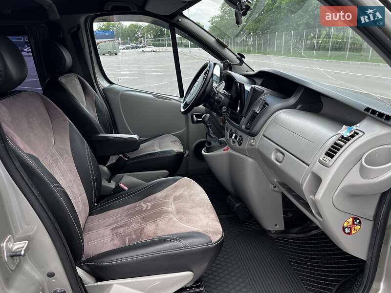 Мінівен Renault Trafic 2011 в Дніпрі фото 13 Мінівен Renault Trafic 2011 в Дніпрі