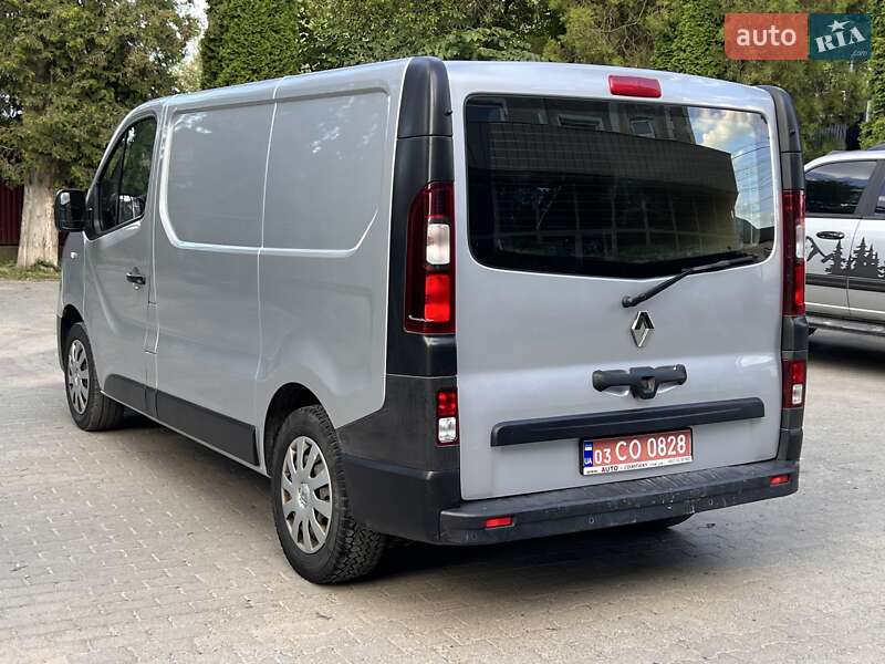 Вантажний фургон Renault Trafic 2021 в Чернівцях
