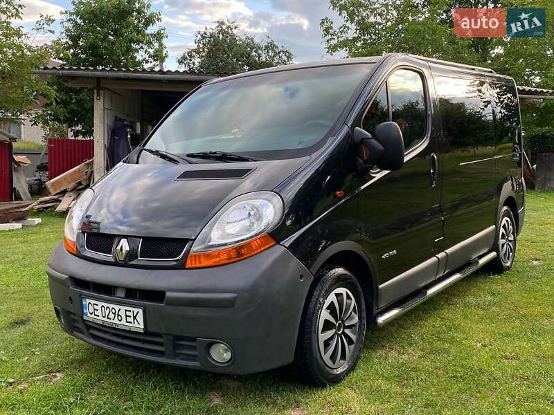 Мінівен Renault Trafic 2002 в Коломиї